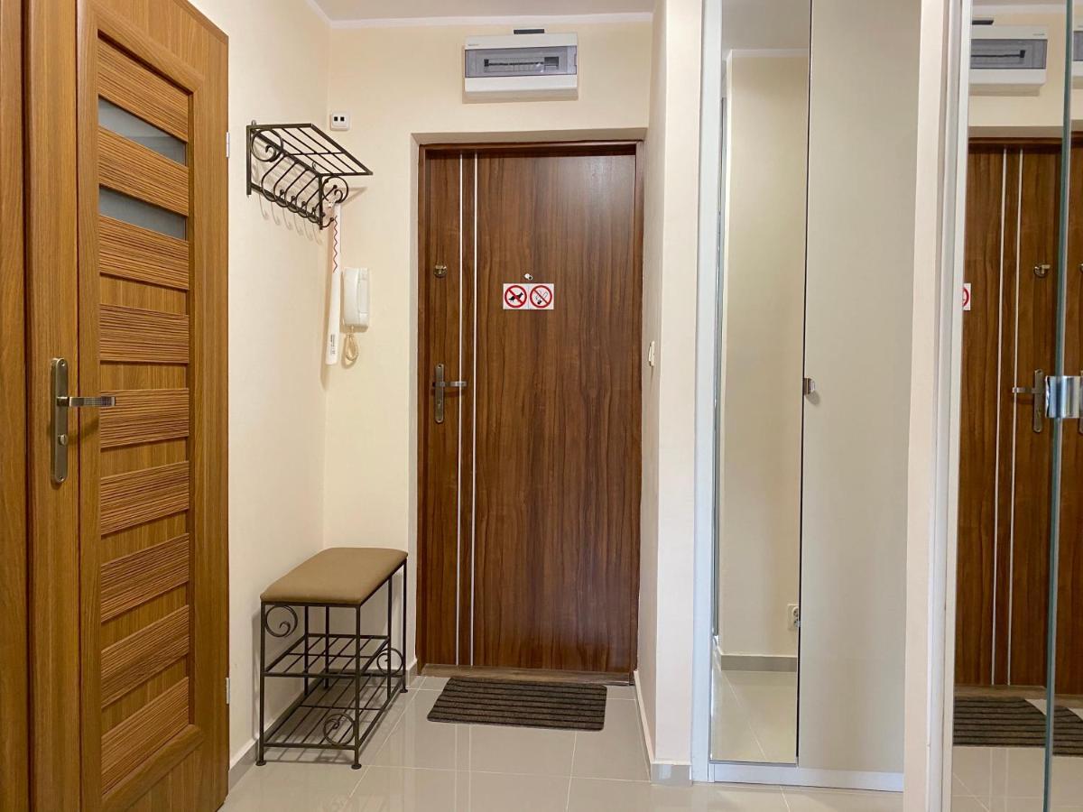 Swish Apartment -10 Min To Old Town Gdansk,Pkp & Shopping Mall Bagian luar foto